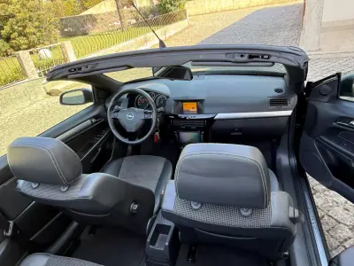 Opel Astra Cabrio 2006 - 7499 EUR, 97000 km - 97000km - foto 14 de 25