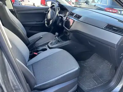 SEAT Ibiza 2018 - 11900 EUR, 111200 km - AUTO.MOTO.pt - 111200km - foto 8 de 17