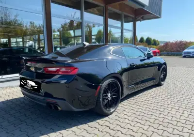 Chevrolet Camaro 2018 - 31000 EUR, 29000 km - AUTO.MOTO.pt - 29000km - foto 5 de 13