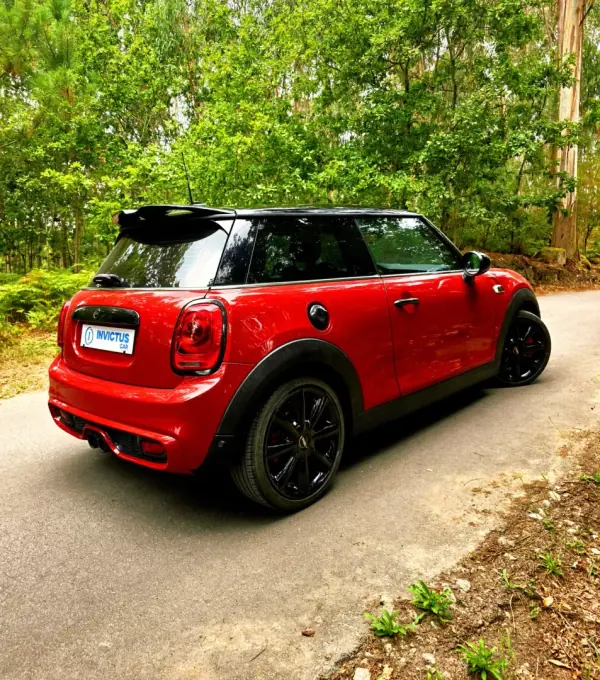 MINI 3 Portas 2015 - 15990 EUR, 138000 km - 138000km - foto 15 de 39