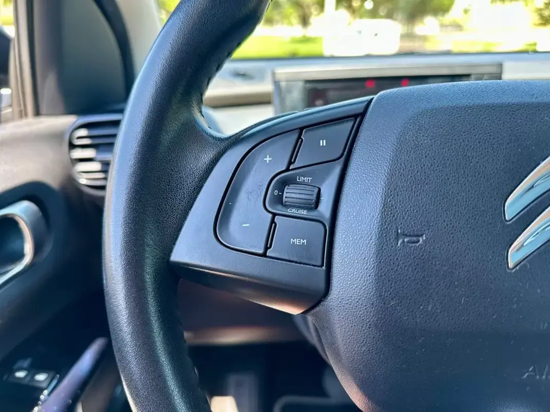 Citroën C4 Cactus 2019 - 11990 EUR, 119000 km - 119000km - foto 31 de 41