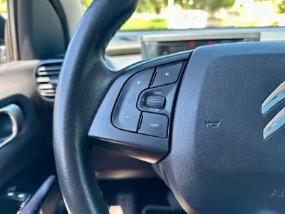 Citroën C4 Cactus 2019 - 12890 EUR, 119000 km - AUTO.MOTO.pt - 119000km - foto 31 de 41