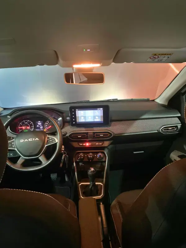 Dacia Sandero 2023 - 15900 EUR, 58259 km - AUTO.MOTO.pt - 58259km - foto 33 de 38