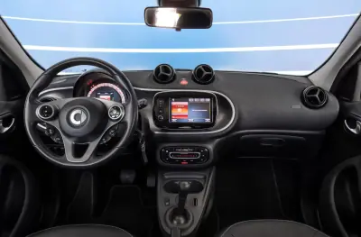 Smart ForFour 2018 - 10500 EUR, 96652 km - AUTO.MOTO.pt - 96652km - foto 6 de 15