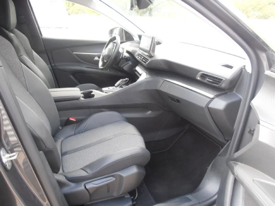 Peugeot 3008 2021 - 24900 EUR, 51500 km - AUTO.MOTO.pt - 51500km - foto 13 de 13