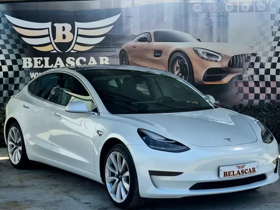 Tesla Model 3 2019 - 20900 EUR, 107000 km - AUTO.MOTO.pt - 107000km - foto 11 de 13