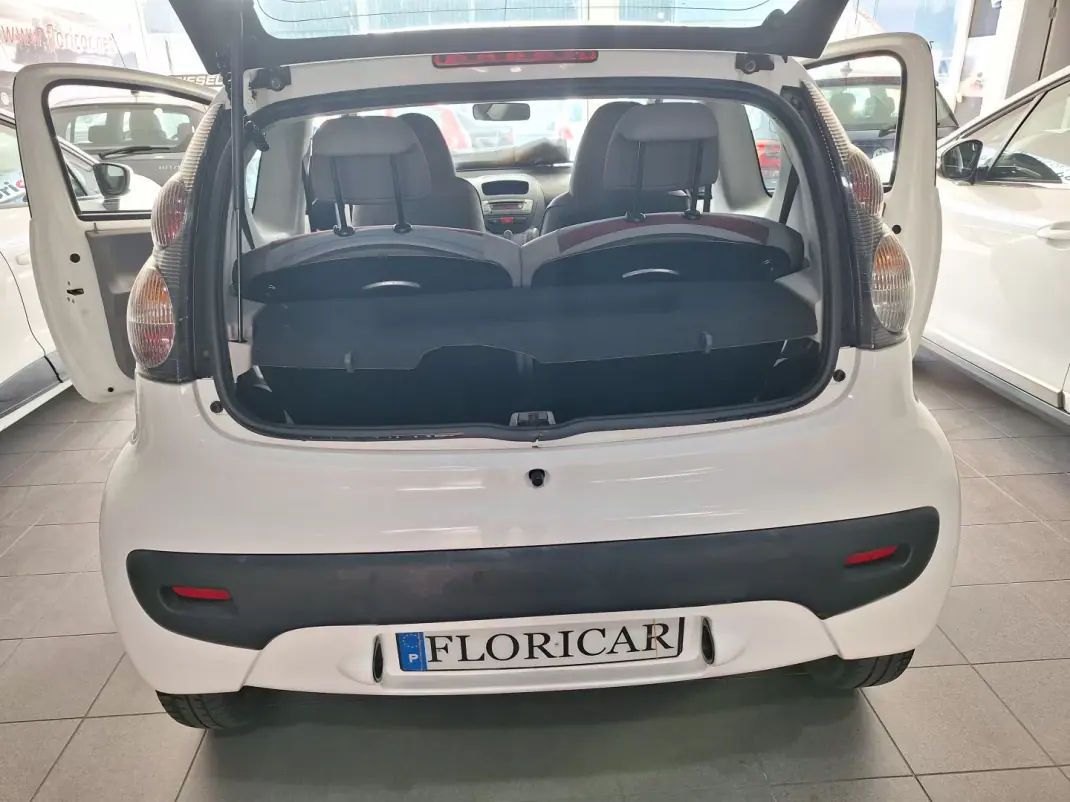 Citroën C1 2010 - 4900 EUR, 110980 km - 110980km - foto 5 de 14