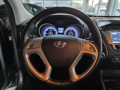 Hyundai ix35 2013 - 9990 EUR, 157000 km - AUTO.MOTO.pt - 157000km - foto 23 de 34