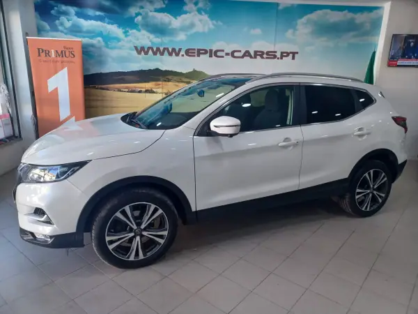 Nissan Qashqai 1.5 dCi N-Connecta J18 2018 Diesel — 54 008 km Nissan Qashqai 1.5 dCi N-Connecta J18 2018 Diesel