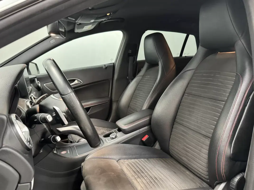 Mercedes-Benz CLA 220 2016 - 19890 EUR, 212000 km - AUTO.MOTO.pt - 212000km - foto 17 de 23