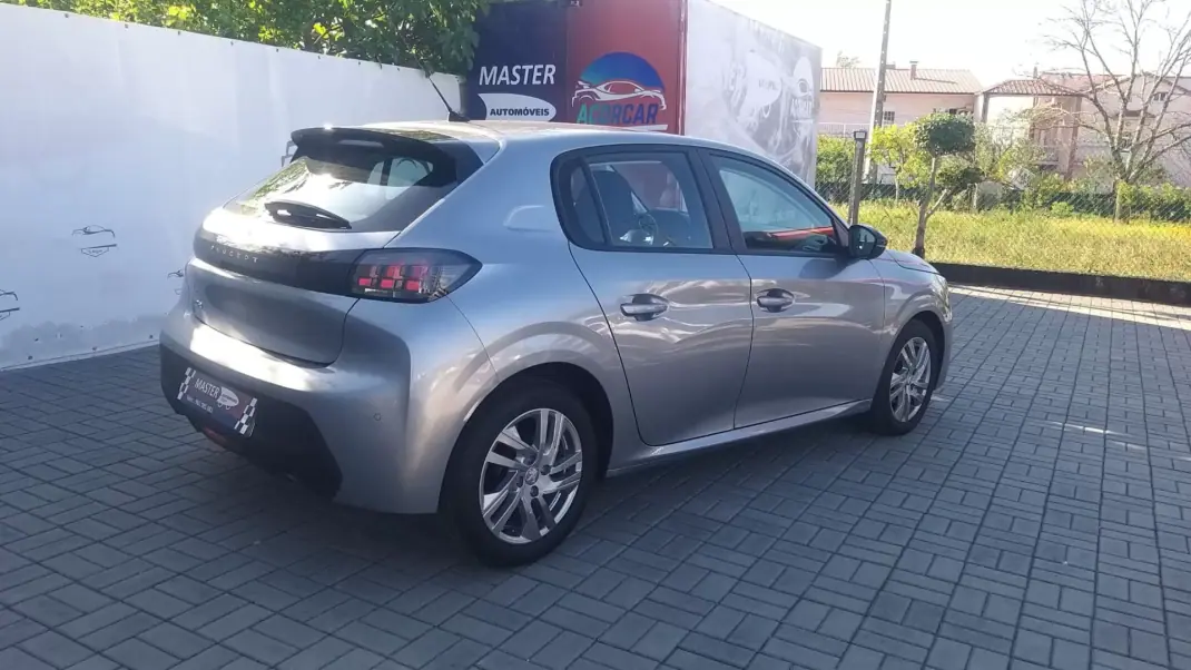 Peugeot 208 2022 - 13565 EUR, 63583 km - AUTO.MOTO.pt - 63583km - foto 7 de 37