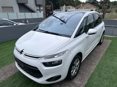 Citroën C4 Picasso 2015 - 9250 EUR, 160000 km - AUTO.MOTO.pt - 160000km - foto 6 de 68