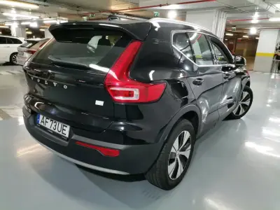 Volvo XC 40 2021 - 25990 EUR, 84341 km - AUTO.MOTO.pt - 84341km - foto 2 de 9