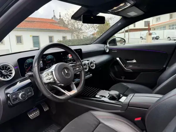 Mercedes-Benz A 180 2019 - 25999 EUR, 100000 km - AUTO.MOTO.pt - 100000km - foto 17 de 25
