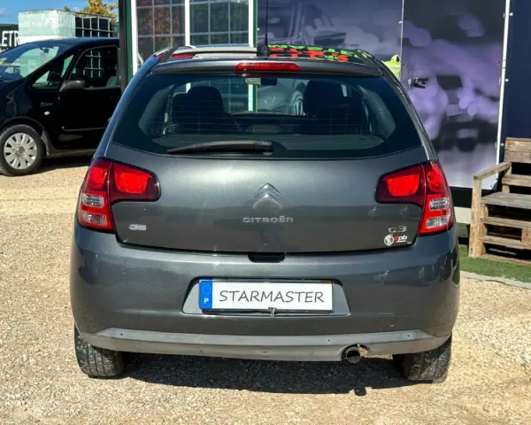 Citroën C3 2012 - 7450 EUR, 183478 km - AUTO.MOTO.pt - 183478km - foto 7 de 18