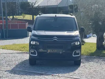 Citroën Berlingo 2021 - 18500 EUR, 211000 km - AUTO.MOTO.pt - 211000km - foto 2 de 37