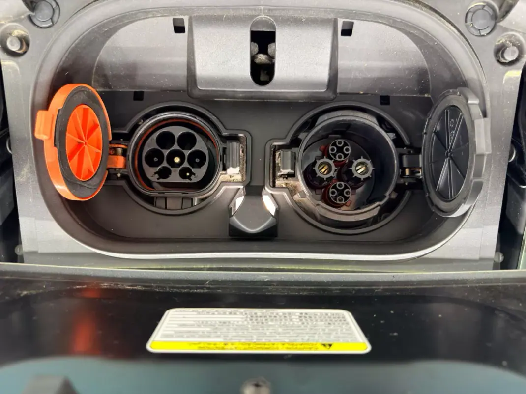Nissan Leaf 2018 - 12500 EUR, 74000 km - AUTO.MOTO.pt - 74000km - foto 22 de 23