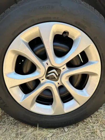 Citroën C3 2019 - 8350 EUR, 119000 km - AUTO.MOTO.pt - 119000km - foto 10 de 11