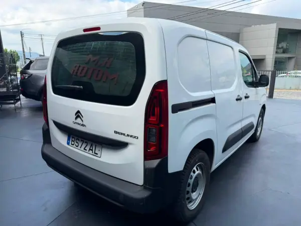 Citroën BERLINGO VAN XL 1.5 BLUE HDI 3 LUGARES 2019 - 13300 EUR, 157000 km - AUTO.MOTO.pt - 157000km - foto 3 de 8