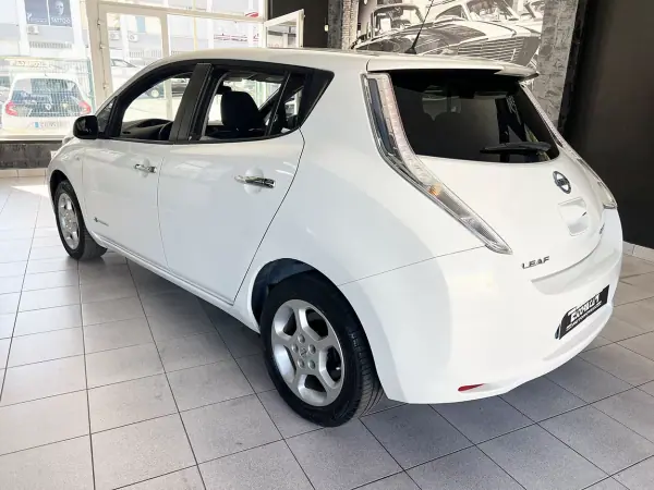 Nissan Leaf 2016 - 7800 EUR, 32548 km - 32548km - foto 3 de 20