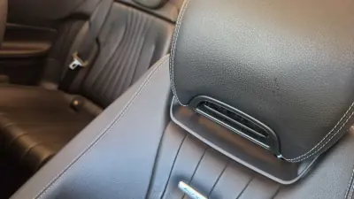 Mercedes-Benz E 220 2018 - 39500 EUR, 130496 km - AUTO.MOTO.pt - 130496km - foto 52 de 60