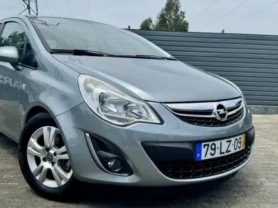 Opel Corsa 2011 - 6950 EUR, 212000 km - AUTO.MOTO.pt - 212000km - foto 4 de 19