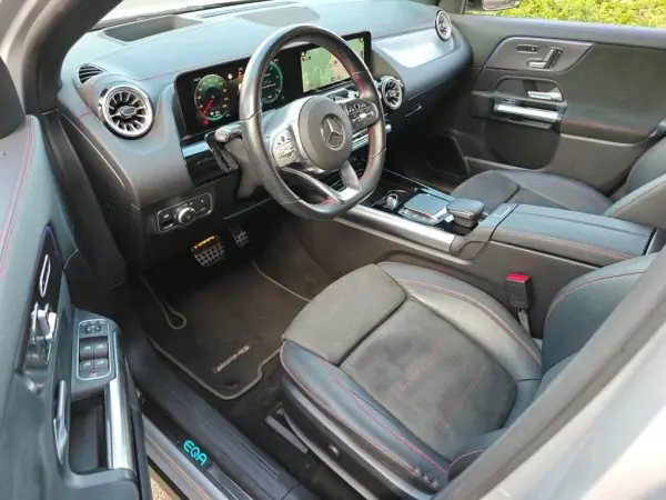 Mercedes-Benz EQA 2021 - 29790 EUR, 81637 km - AUTO.MOTO.pt - 81637km - foto 10 de 14