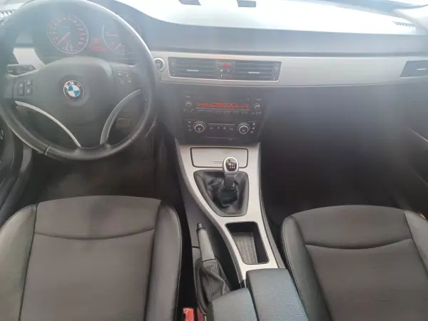 BMW 318 2008 - 9390 EUR, 172104 km - 172104km - foto 20 de 37