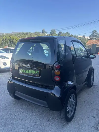 Smart ForTwo Coupé 2001 - 2500 EUR, 201000 km - AUTO.MOTO.pt - 201000km - foto 6 de 17