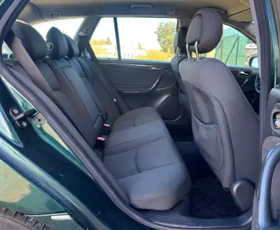 Mercedes-Benz C 270 2004 - 6940 EUR, 281857 km - AUTO.MOTO.pt - 281857km - foto 15 de 18