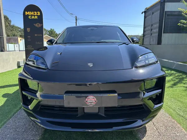 Porsche Macan 2025 - 127000 EUR, 12000 km - AUTO.MOTO.pt - 12000km - foto 8 de 80