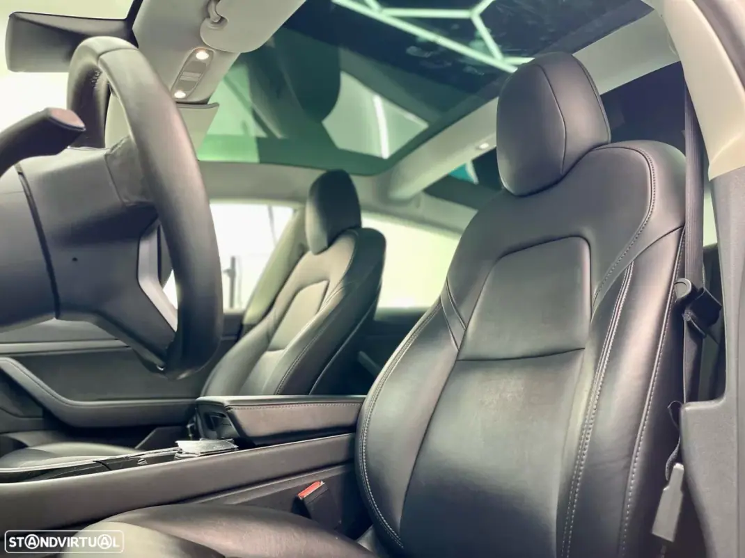 Tesla Model 3 2020 - 21500 EUR, 177500 km - 177500km - foto 18 de 20