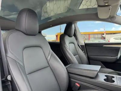 Tesla Model Y 2024 - 34500 EUR, 38000 km - 38000km - foto 18 de 25