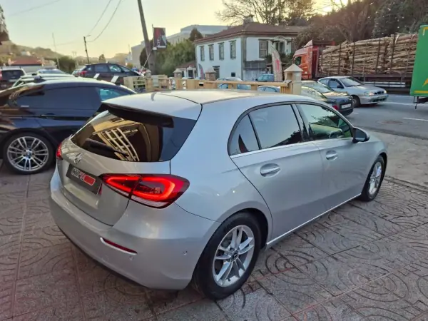 Mercedes-Benz A 200 2018 - 21900 EUR, 77000 km - AUTO.MOTO.pt - 77000km - foto 9 de 37