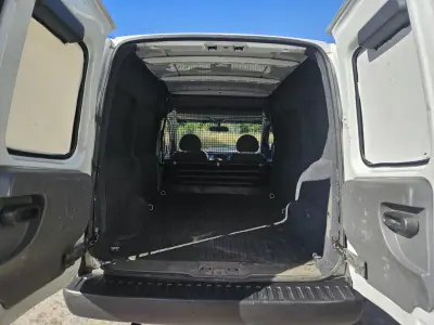 Opel COMBO 2004 - 3250 EUR, 310000 km - AUTO.MOTO.pt - 310000km - foto 5 de 9