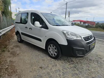 Peugeot Partner 2018 — foto 3 de 11
