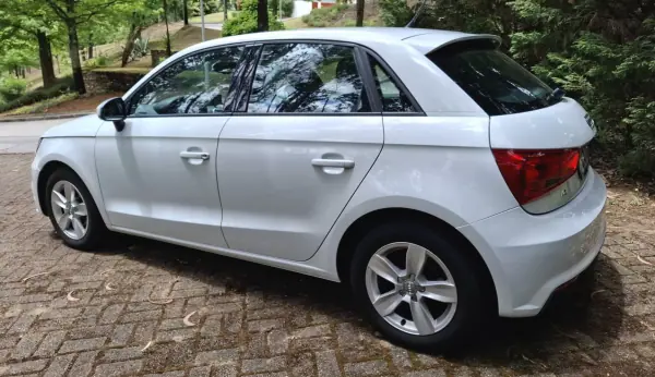 Audi A1 Sportback 2018 - 16950 EUR, 150000 km - AUTO.MOTO.pt - 150000km - foto 7 de 14
