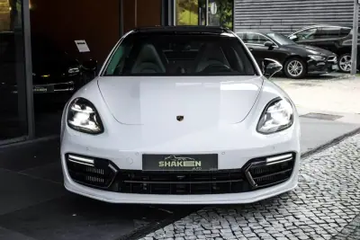 Porsche Panamera 2022 - 99950 EUR, 92267 km - AUTO.MOTO.pt - 92267km - foto 7 de 49