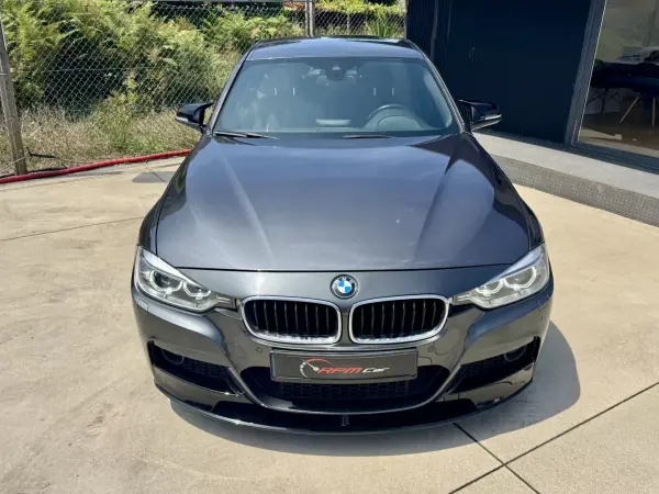 BMW 320 2013 - 16999 EUR, 170000 km - AUTO.MOTO.pt - 170000km - foto 10 de 24