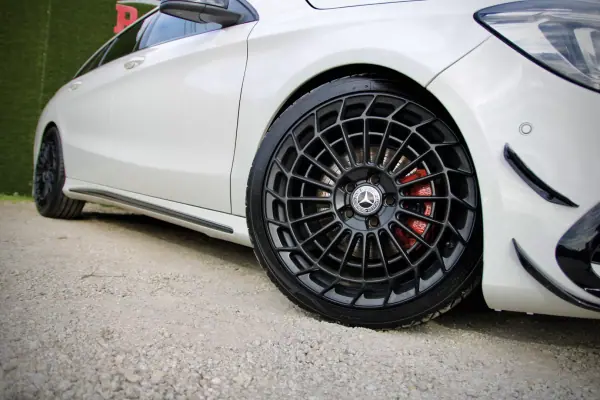 Mercedes-Benz CLA 200 2016 - 23500 EUR, 157000 km - AUTO.MOTO.pt - 157000km - foto 6 de 43