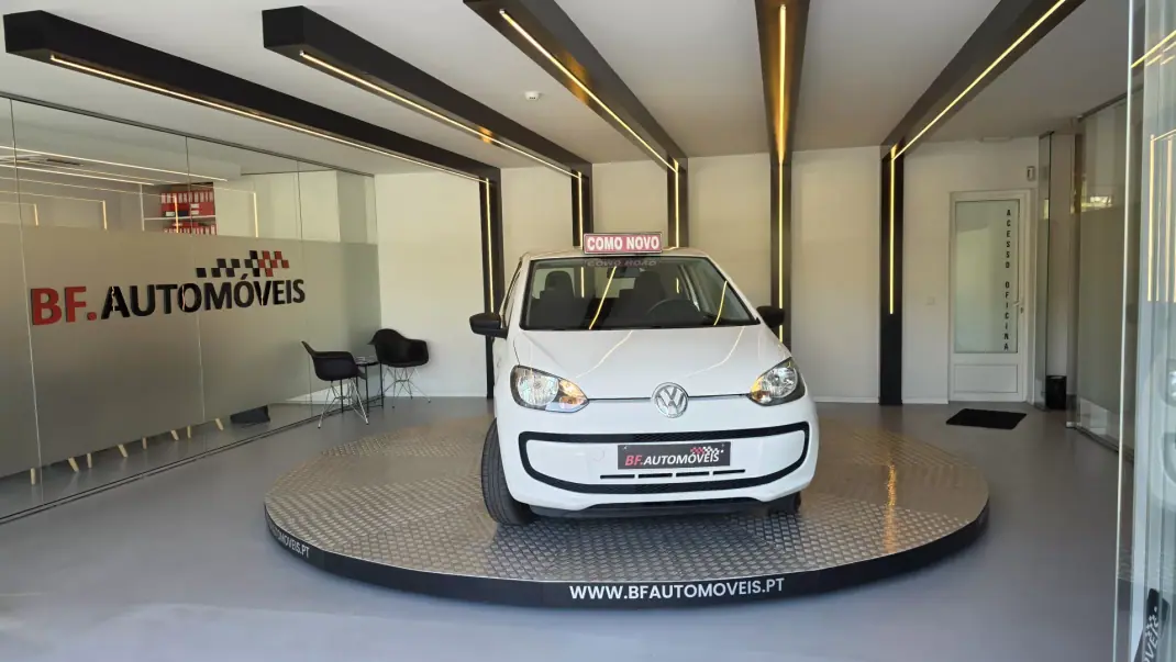 Volkswagen Up! 2016 - 8500 EUR, 79613 km - 79613km - foto 11 de 49