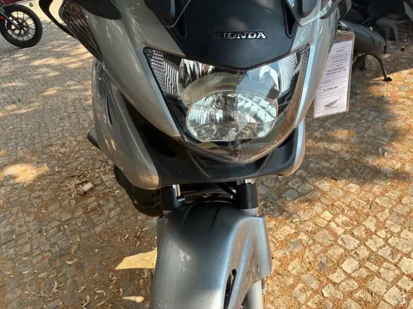 Honda Africa Twin Adventure Sports 2009 - 4350 EUR, 45710 km - AUTO.MOTO.pt - 45710km - foto 14 de 18