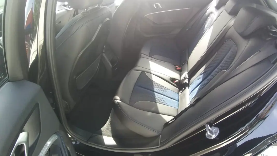 BMW 116 2022 - 23990 EUR, 73876 km - AUTO.MOTO.pt - 73876km - foto 28 de 33