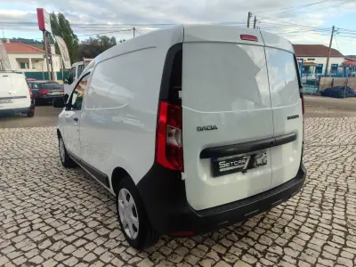 Dacia Dokker 2020 - 10900 EUR, 61000 km - AUTO.MOTO.pt - 61000km - foto 19 de 20
