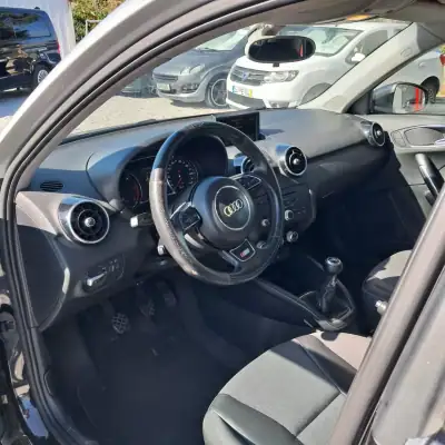 Audi A1 Sportback 2012 - 10450 EUR, 206000 km - AUTO.MOTO.pt - 206000km - foto 8 de 14