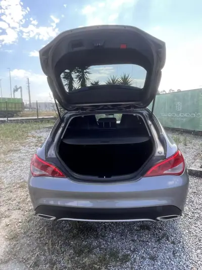 Mercedes-Benz CLA 180 2017 - 18500 EUR, 180800 km - AUTO.MOTO.pt - 180800km - foto 8 de 25