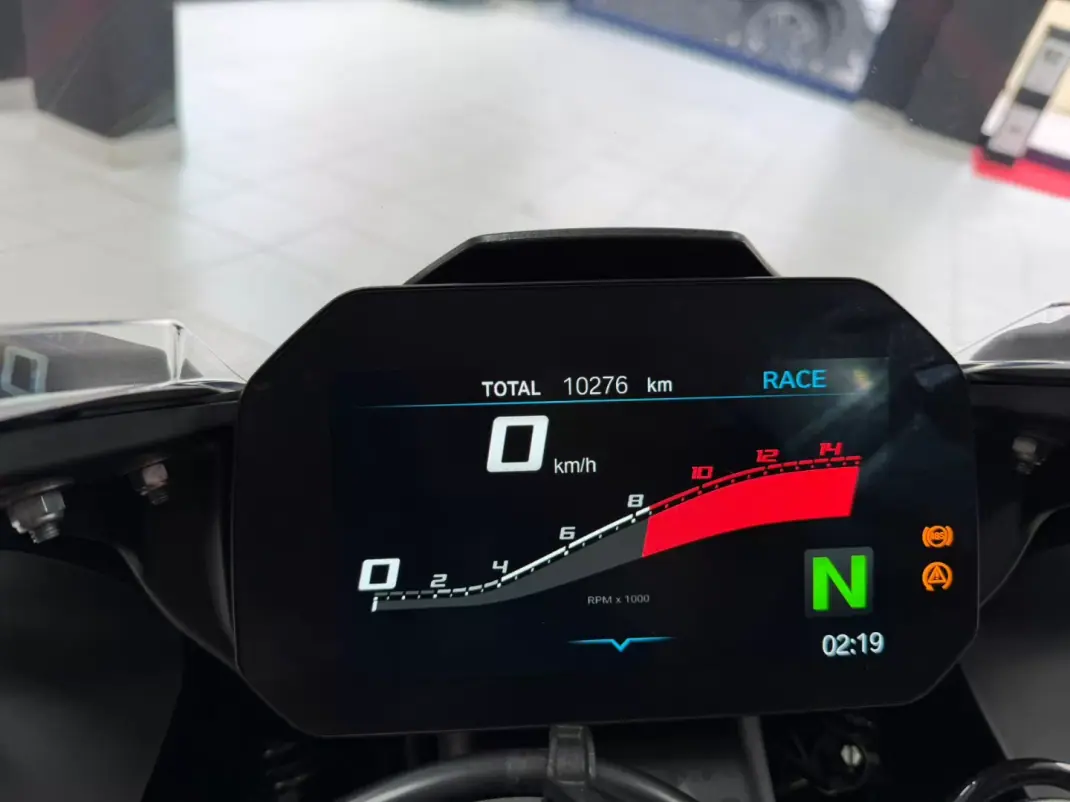 BMW S 1000 RR 2022 - 22000 EUR, 10276 km - AUTO.MOTO.pt - 10276km - foto 8 de 24