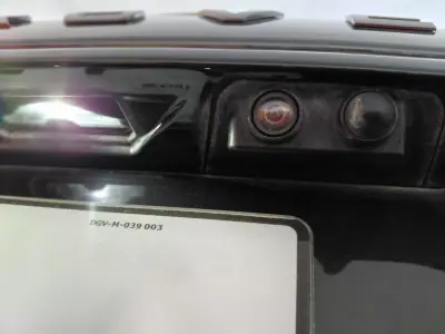 Land Rover Range Rover Sport 2019 - 57900 EUR, 128000 km - AUTO.MOTO.pt - 128000km - foto 17 de 34