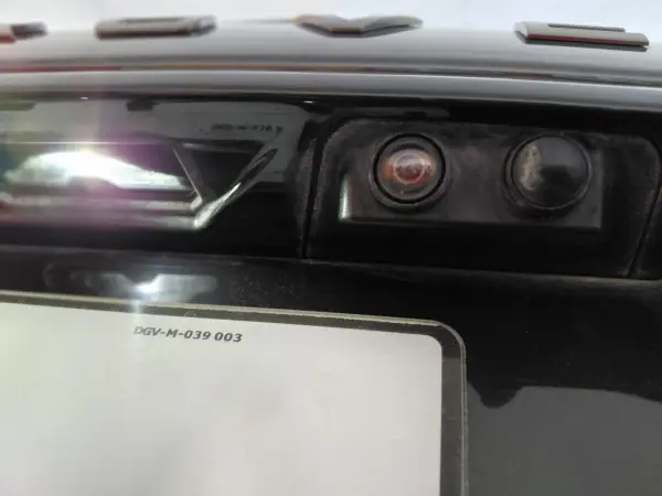 Land Rover Range Rover Sport 2019 - 57900 EUR, 128000 km - AUTO.MOTO.pt - 128000km - foto 17 de 34