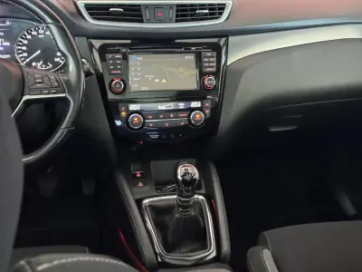Nissan Qashqai 2018 - 16990 EUR, 168662 km - AUTO.MOTO.pt - 168662km - foto 18 de 21